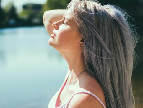 Timing Is Beauty: Light, Sleep & Small Rituals for Lasting Vitality