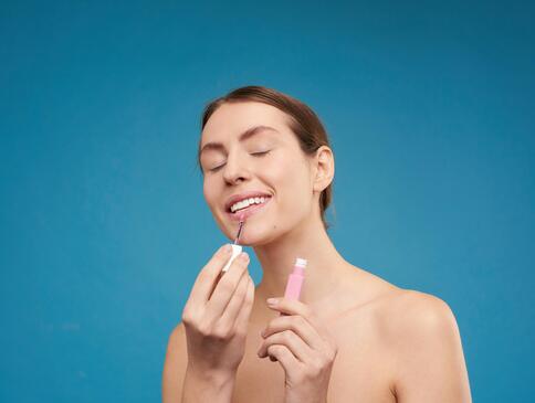 How to Achieve the ‘No Makeup’ Makeup Look