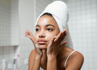 The Foundations of Flawless Skin: 4 Timeless Skincare Rules That Actually Work