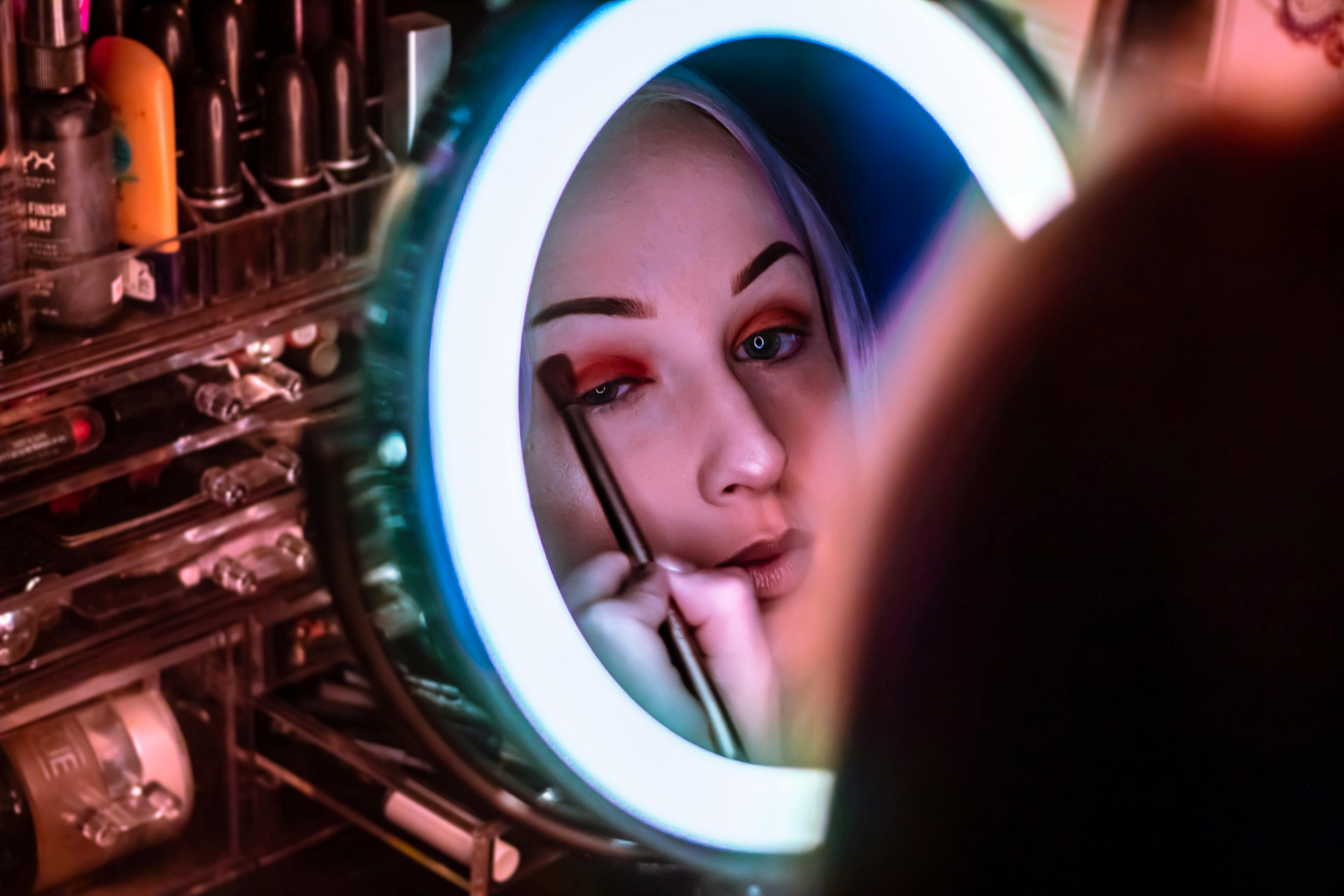 10 Everyday Makeup Tips Every Londoner Should Know